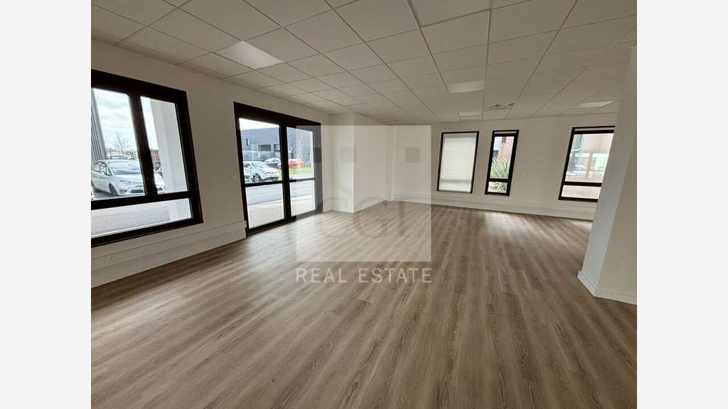 Bureaux neufs à partir 186m² à louer Parc EverEst