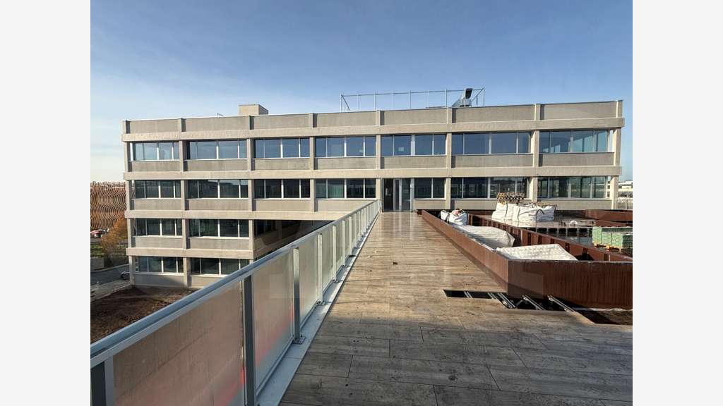 A louer bureaux neufs 236m² ERP5 à Rennes