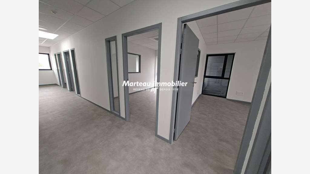 A louer bureaux neufs 170m² Nord-Ouest du Mans