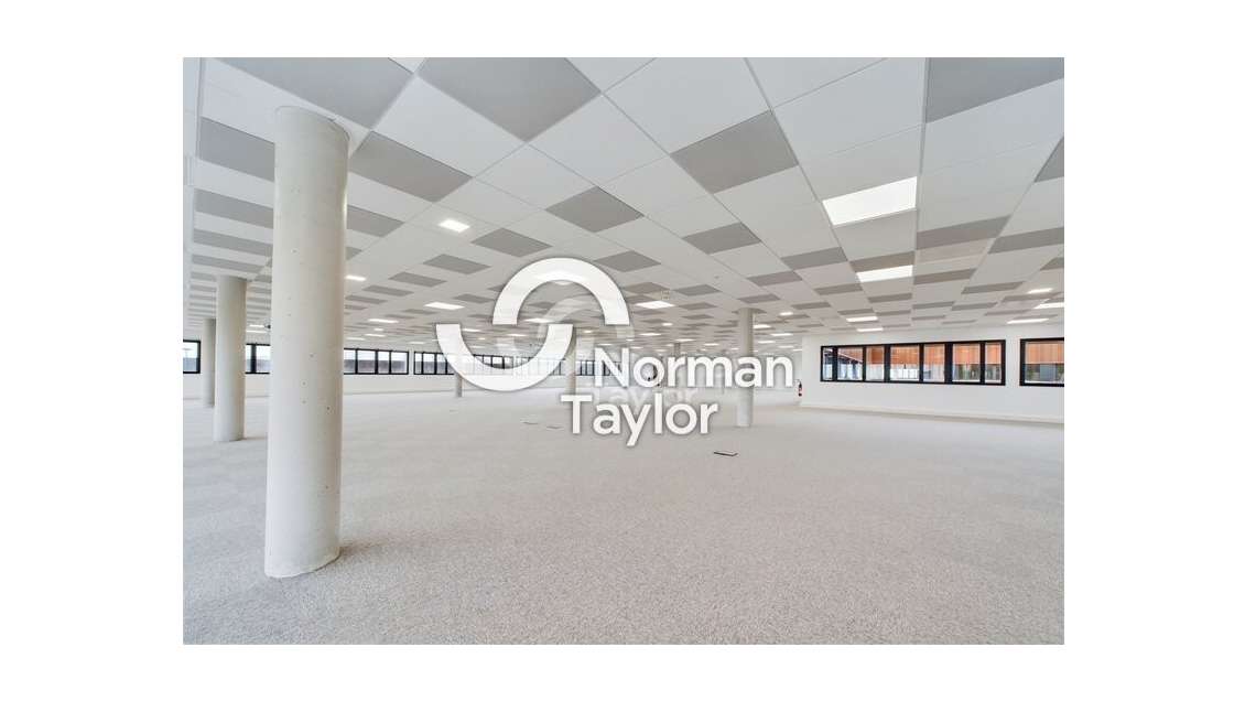 A louer bureaux neufs 3266m² R+1 à Montpellier