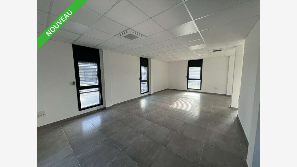 Bureaux neufs 120m² en duplex Zone des Croisières