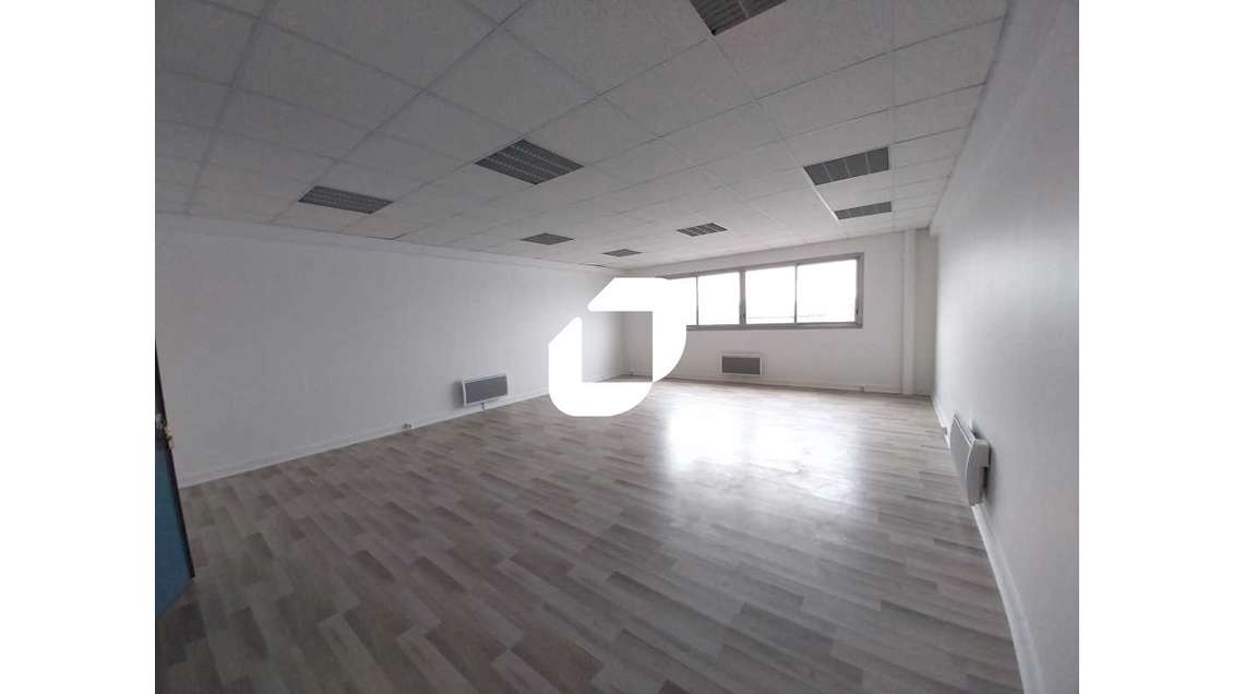 A louer Bureaux 78m² Neuilly plaisance