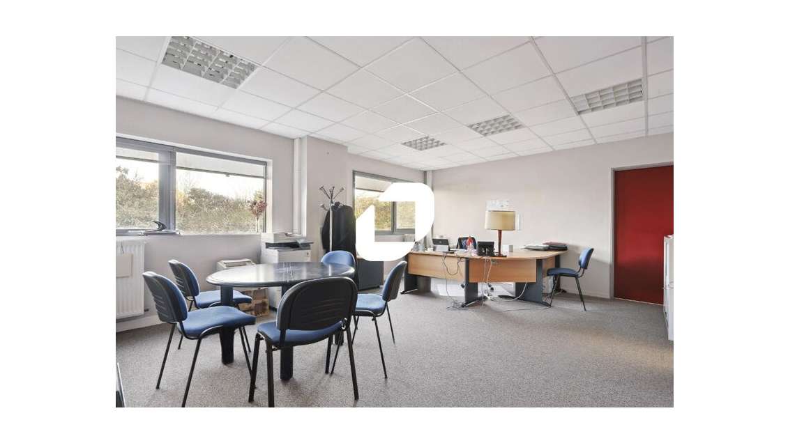 A louer Bureaux 946m² Neuilly plaisance