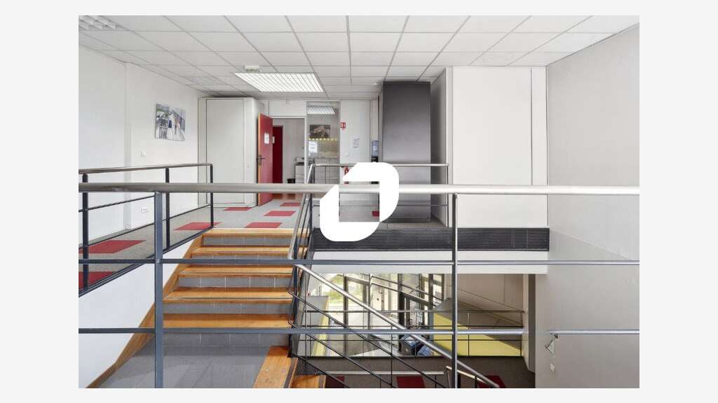 A louer Bureaux 946m² Neuilly plaisance