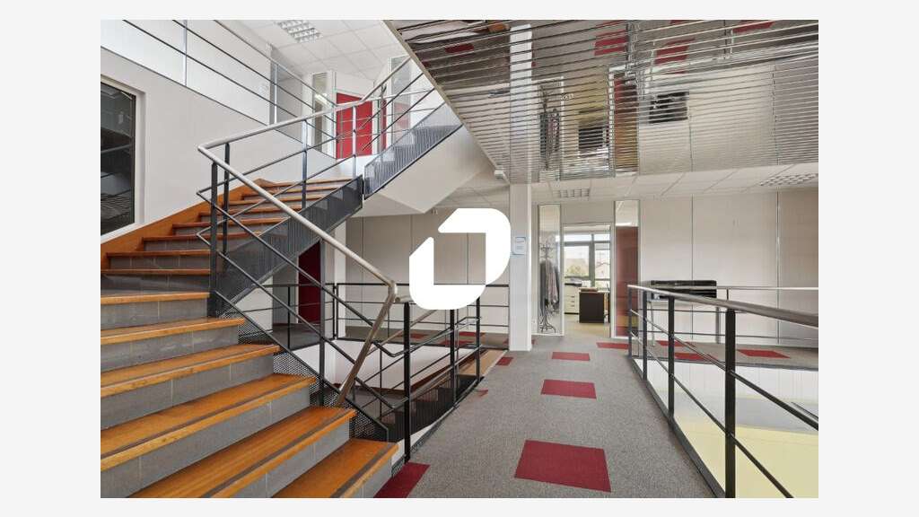 A louer Bureaux 946m² Neuilly plaisance