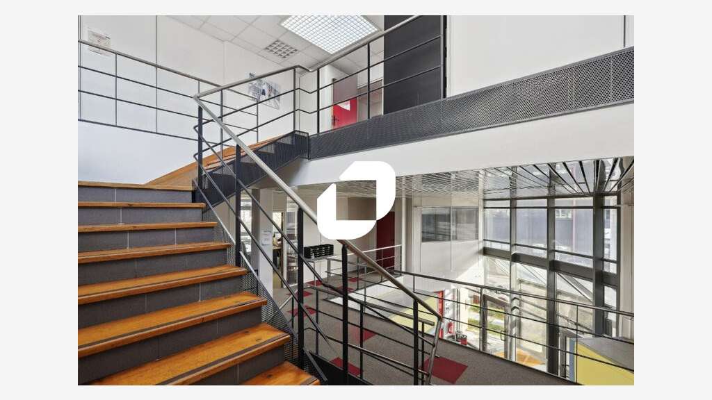 A louer Bureaux 946m² Neuilly plaisance