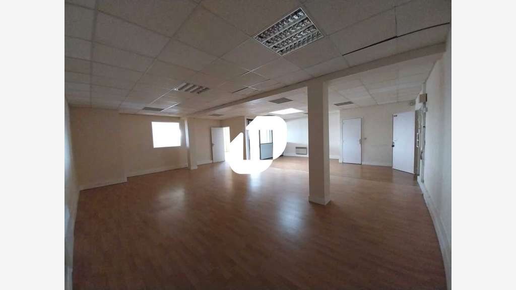 A louer Bureaux 65m² Neuilly plaisance