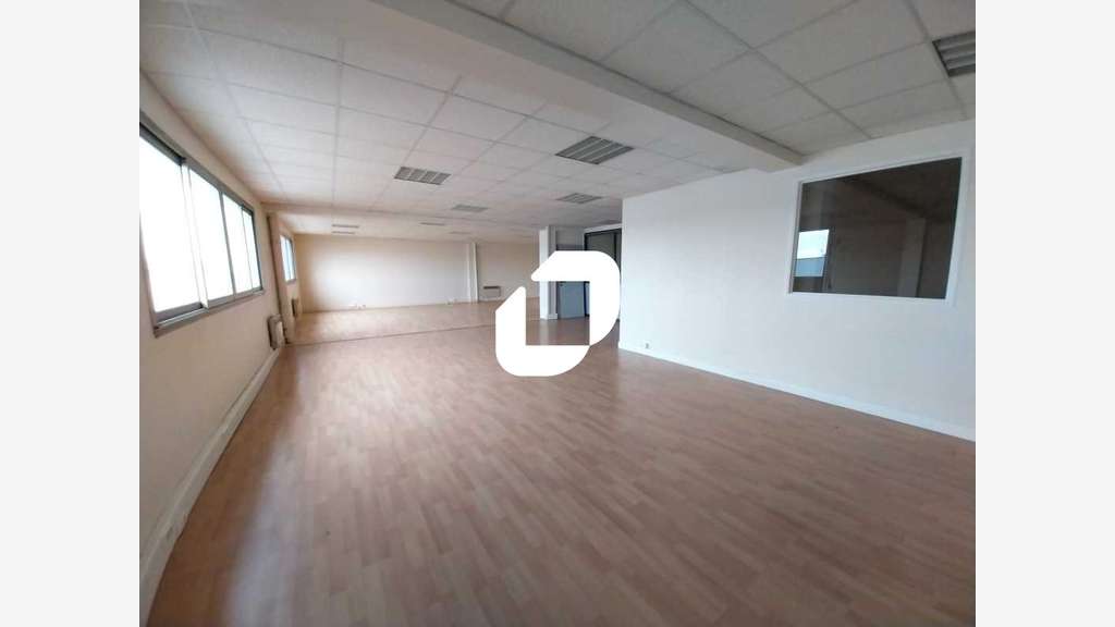 A louer Bureaux 65m² Neuilly plaisance