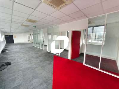 A louer Bureaux 174m² Neuilly plaisance