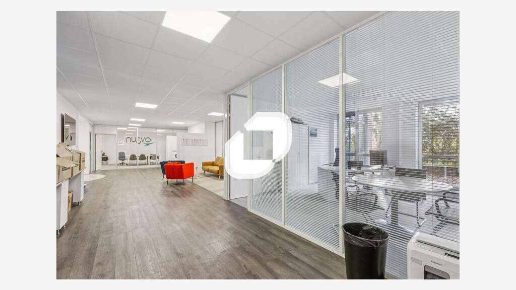 A louer Bureaux 293m² Neuilly plaisance