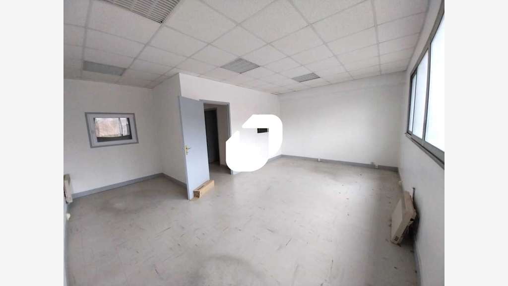 A louer Bureaux 200m² Neuilly plaisance