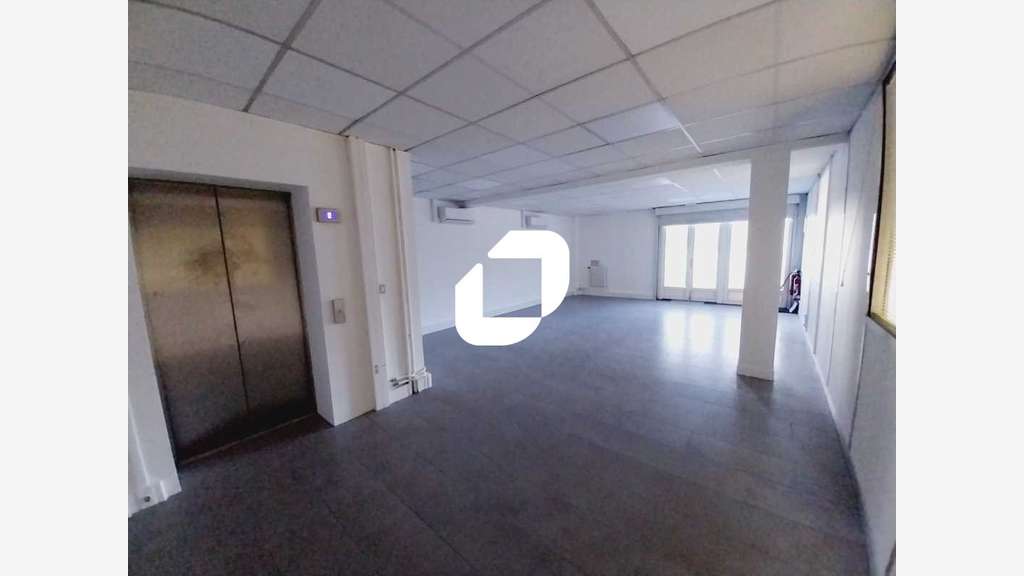 A louer Bureaux 194m² Neuilly sur marne