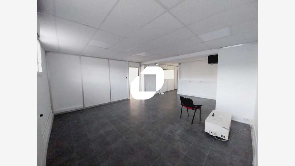 A louer Bureaux 194m² Neuilly sur marne