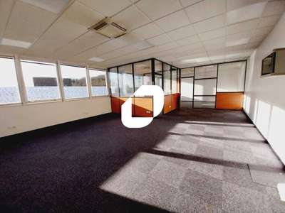 A louer Bureaux 1138m² Neuilly sur marne
