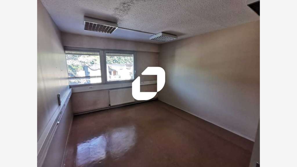 A louer Bureaux 445m² Neuilly sur marne
