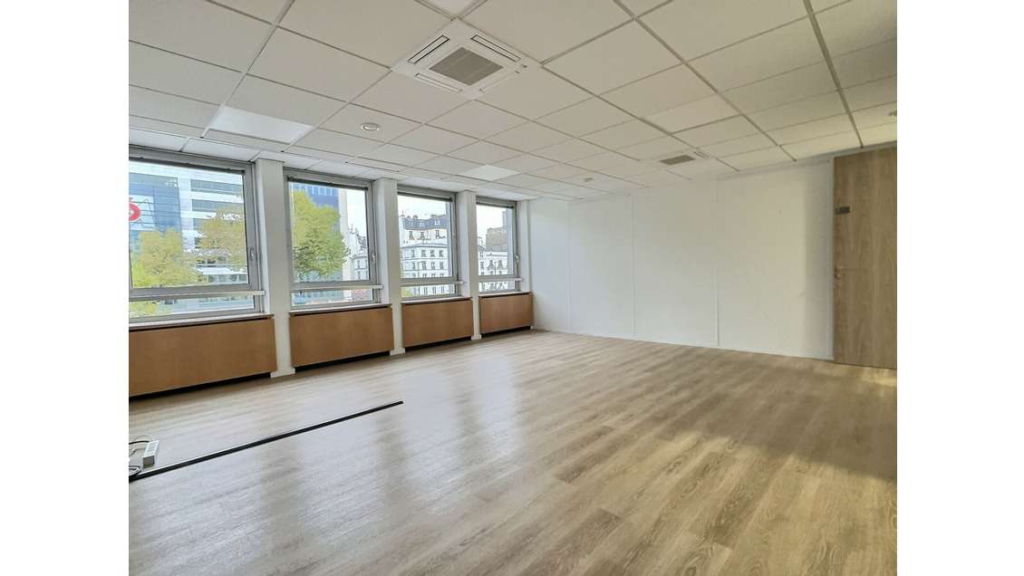 Location bureaux 254m² à Neuilly-sur-Seine