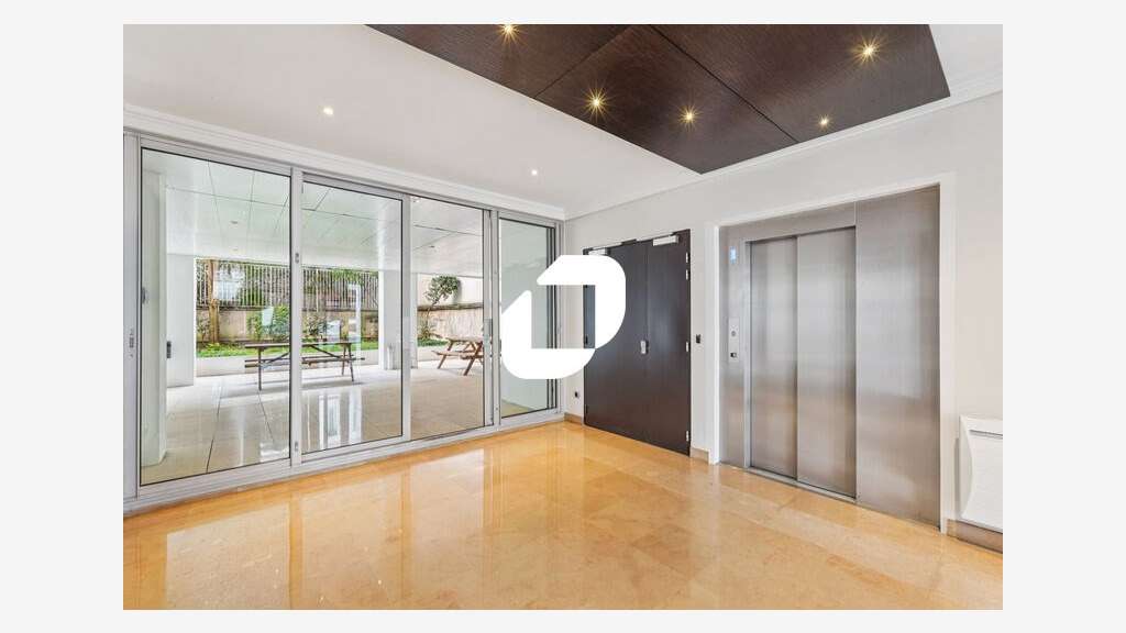 A louer Bureaux 195m² Neuilly sur seine