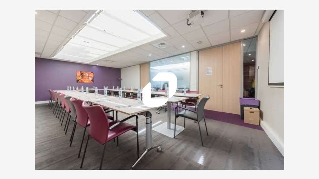 A louer Bureaux 2000m² Neuilly sur seine