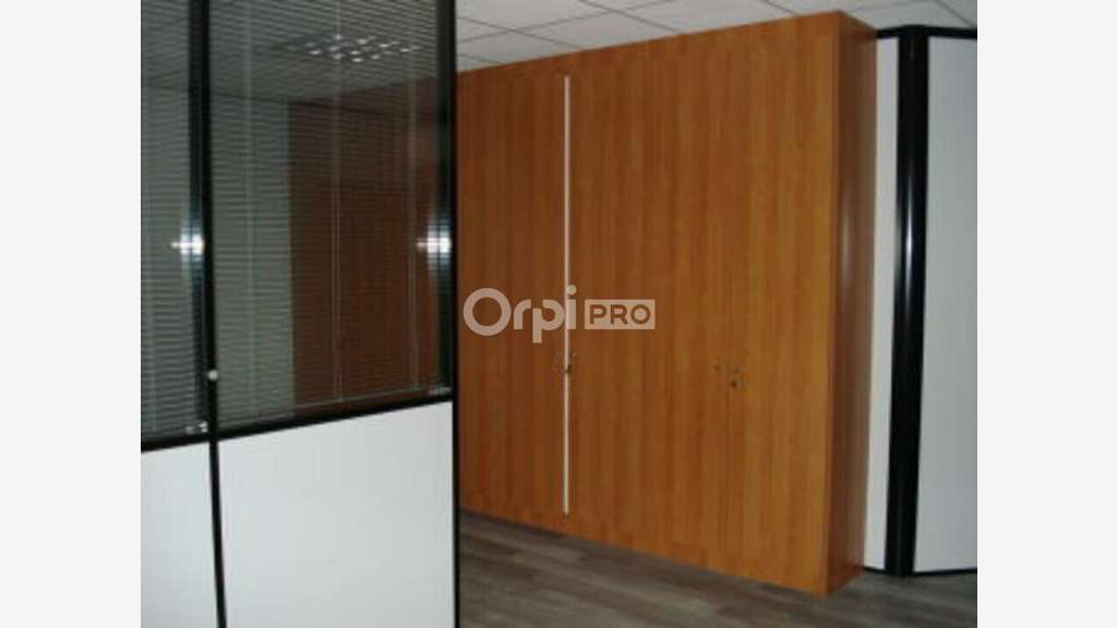 A louer locaux 165m² secteur tertiaire à Nevers
