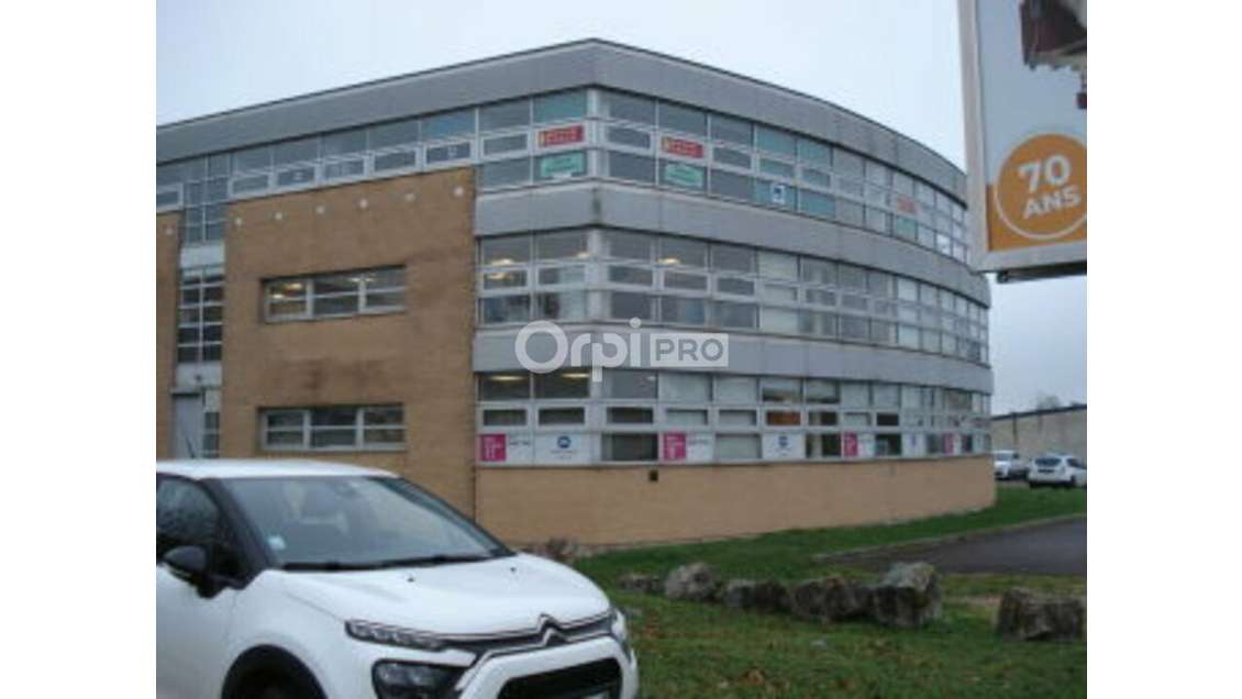 A louer plateau 185m² secteur tertiaire de Nevers