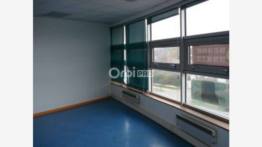 A louer plateau 185m² secteur tertiaire de Nevers