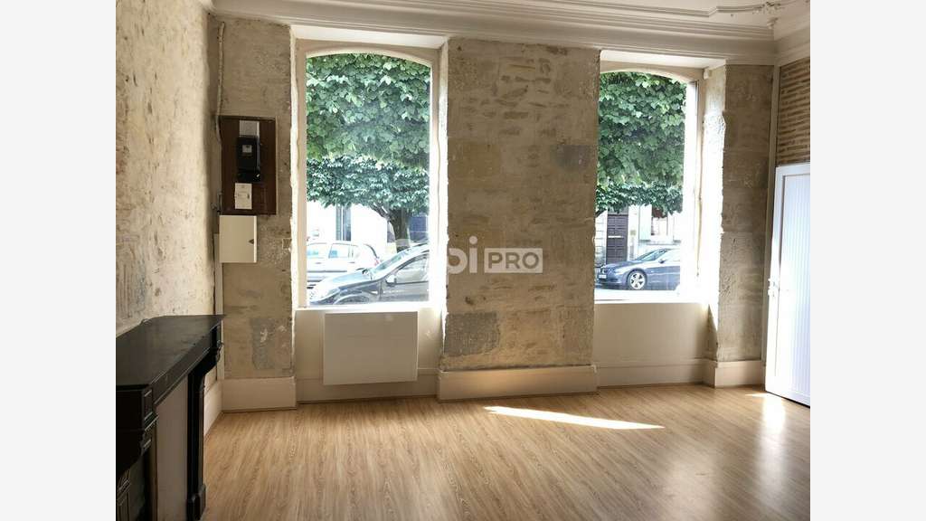A louer local professionnel libre de 46m² à Nevers