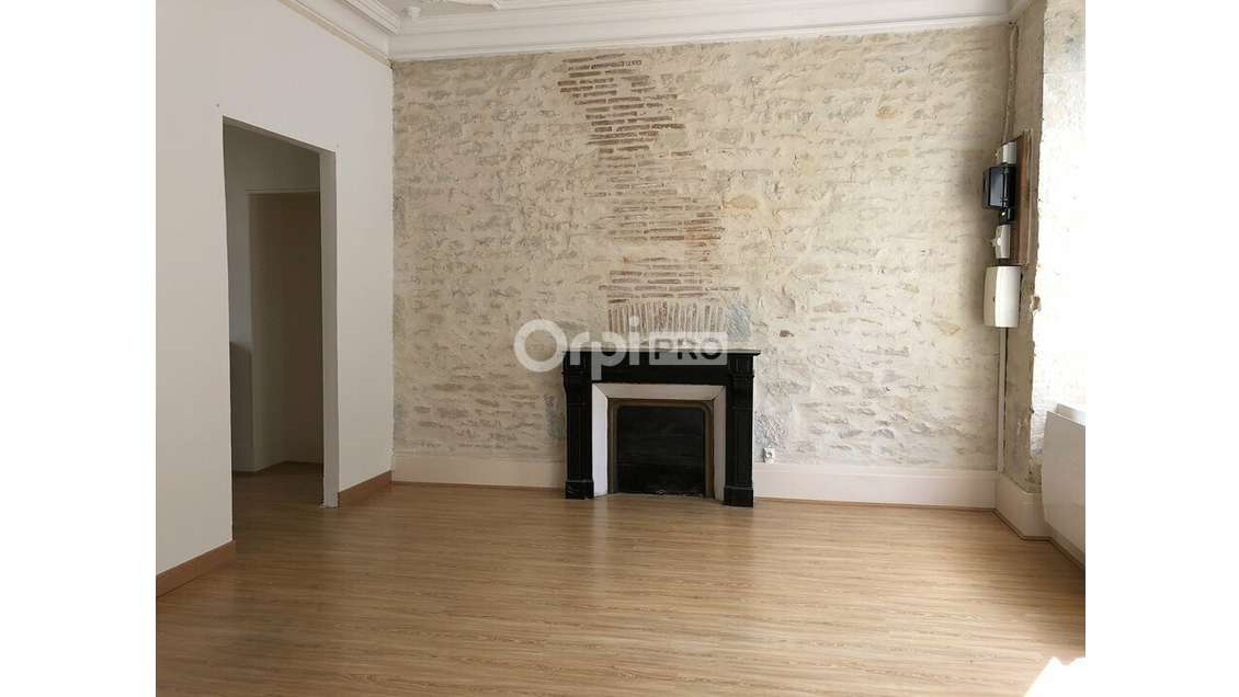 A louer local professionnel libre de 46m² à Nevers