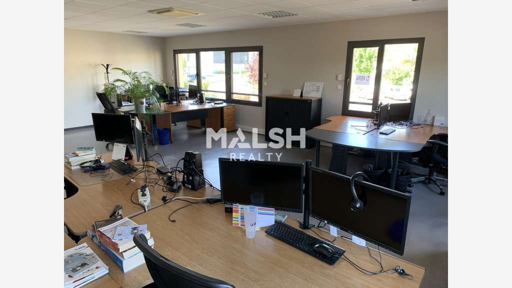 Bureaux à louer 140m² R+1 à Neyron Le Haut