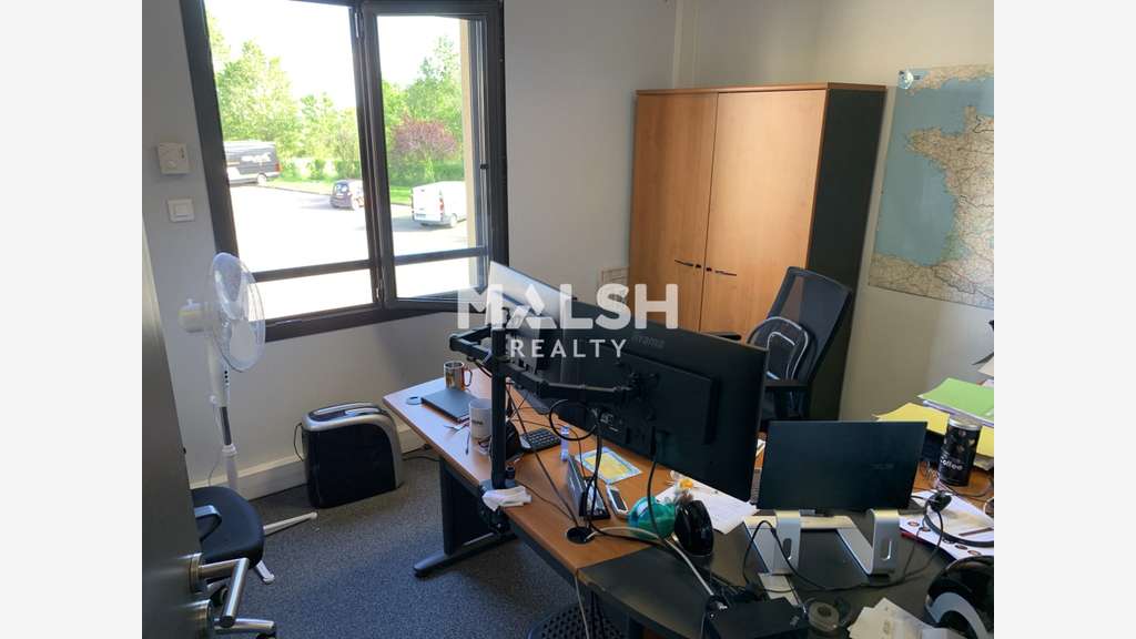 Bureaux à louer 140m² R+1 à Neyron Le Haut