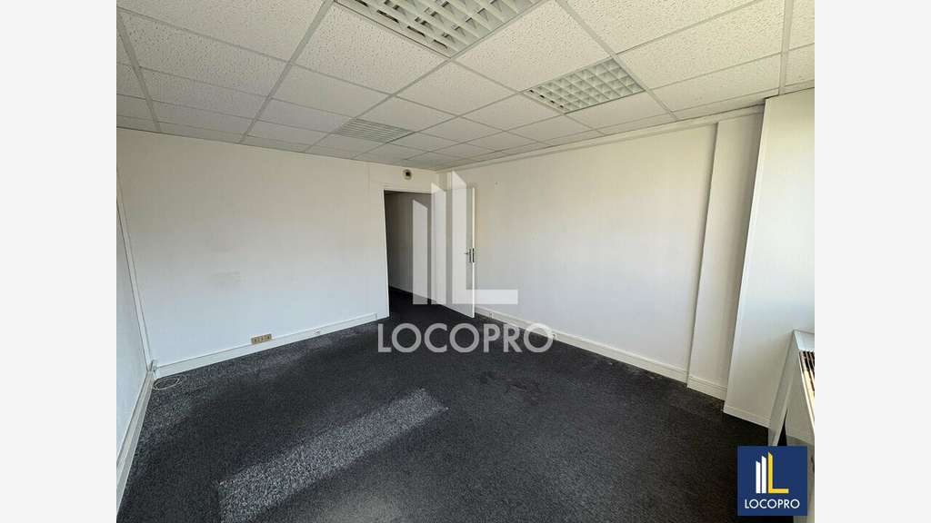 A louer bureaux 420m² divisibles à Nice centre