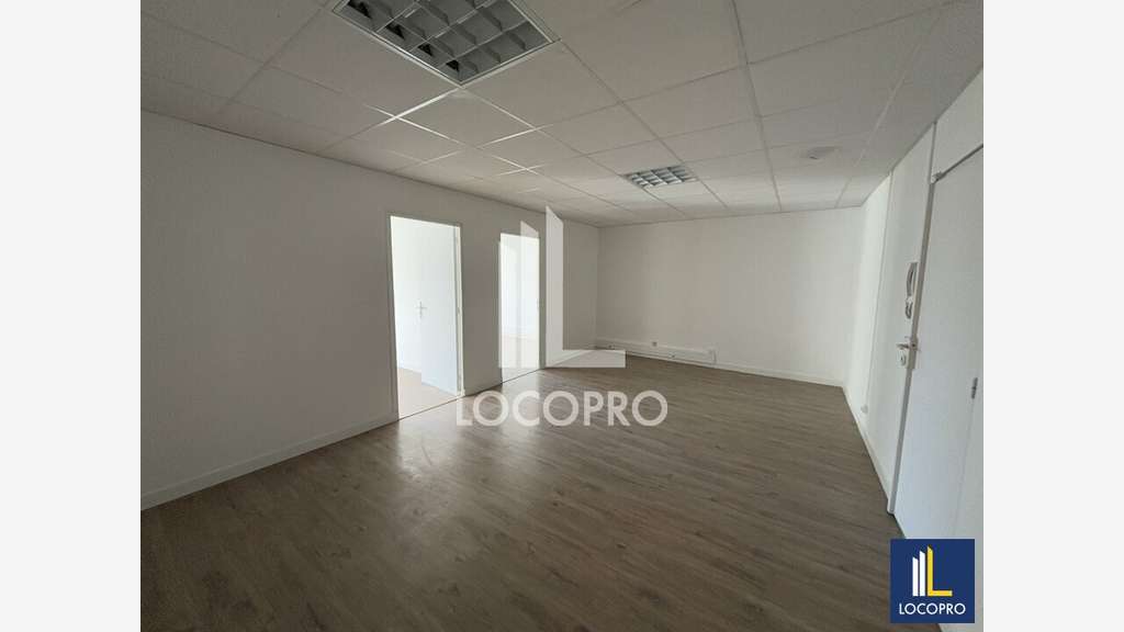 A louer bureaux 420m² divisibles à Nice centre