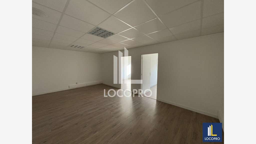 A louer bureaux 420m² divisibles à Nice centre