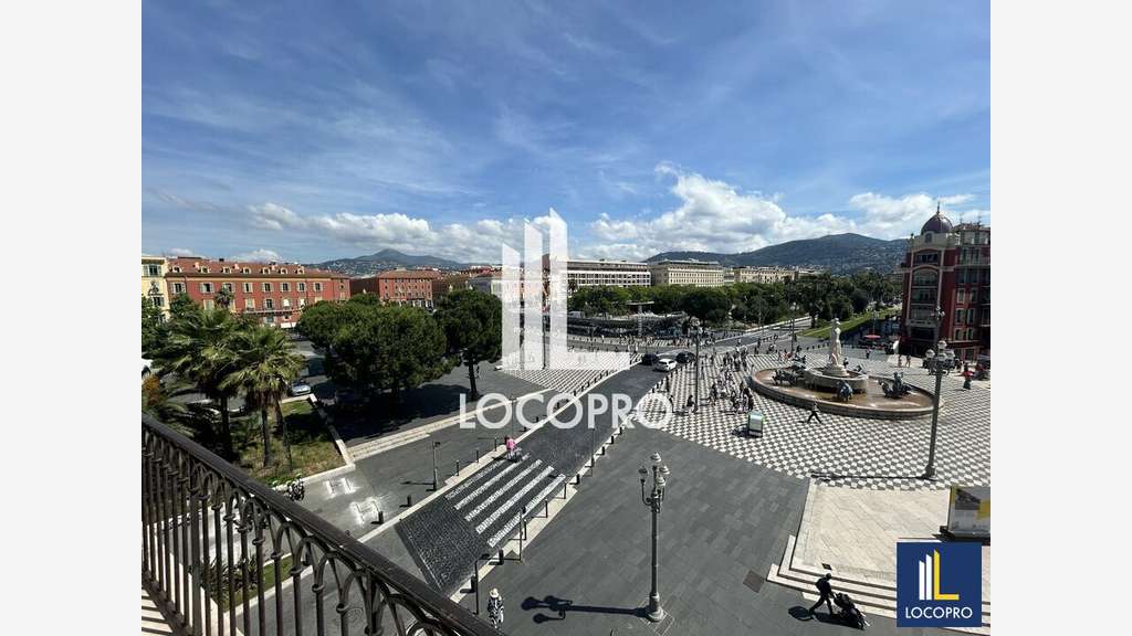 A louer bureaux 582m² divisibles à Nice Masséna