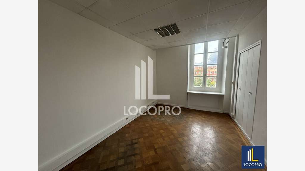 A louer bureaux 582m² divisibles à Nice Masséna