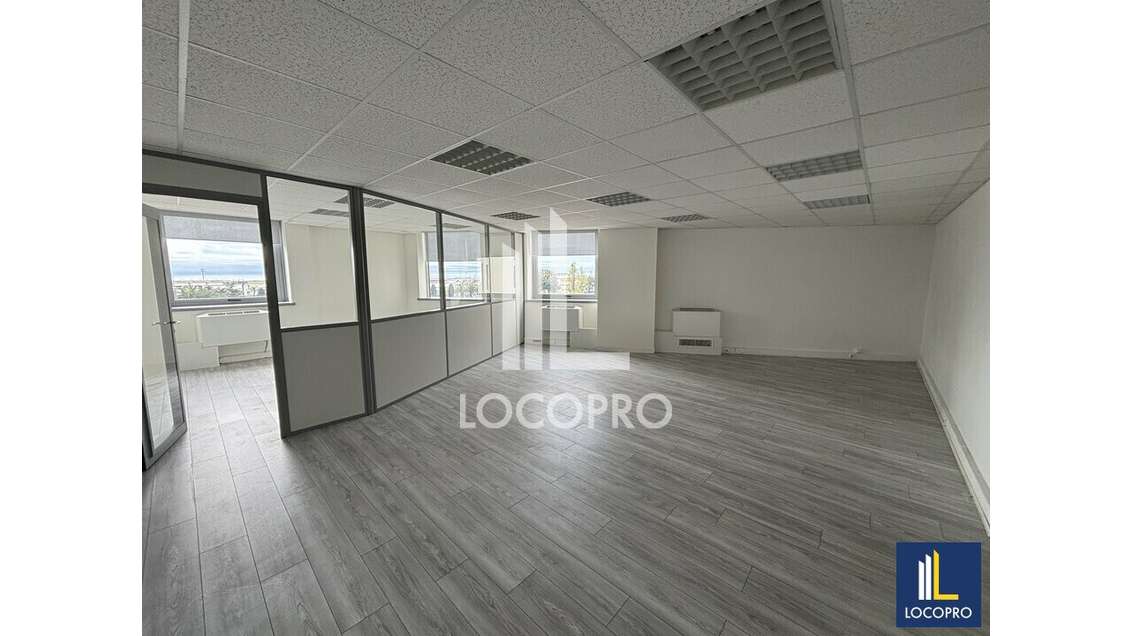 A louer bureau 58m² R+3 à Nice Ouest