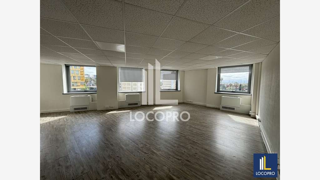 A louer bureau 93m² R+2 Bd René Cassin Nice