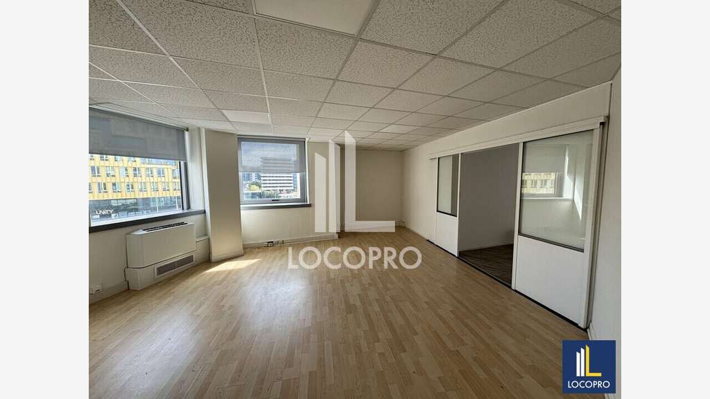 A louer bureau 93m² R+2 Bd René Cassin Nice