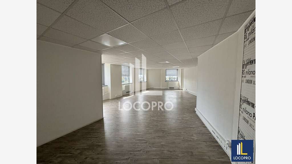 A louer bureau 93m² R+2 Bd René Cassin Nice