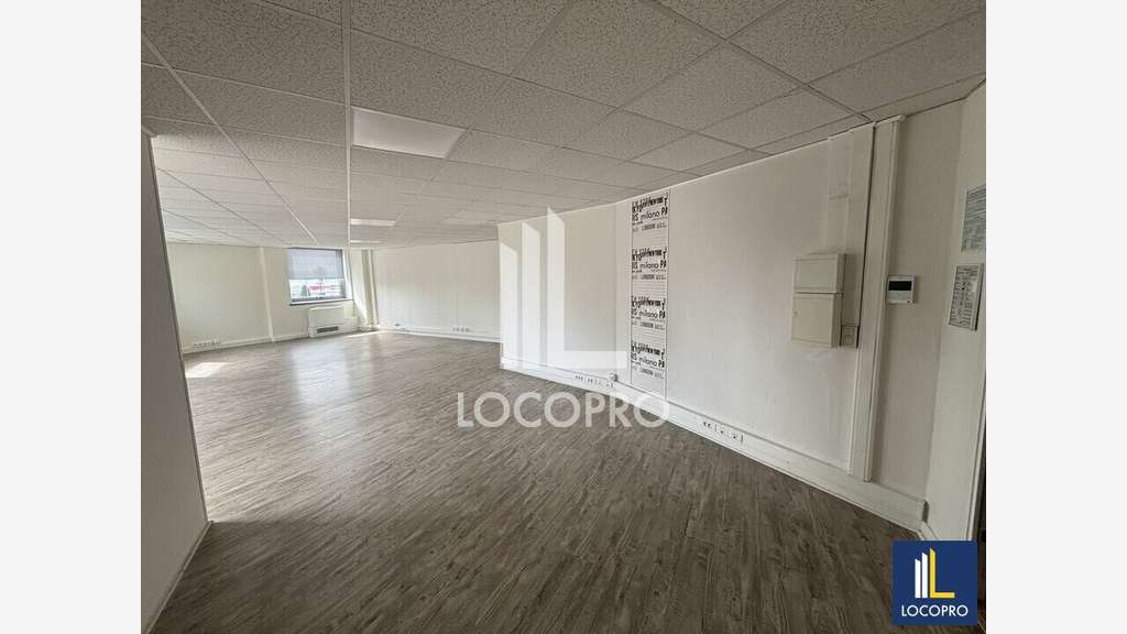 A louer bureau 93m² R+2 Bd René Cassin Nice
