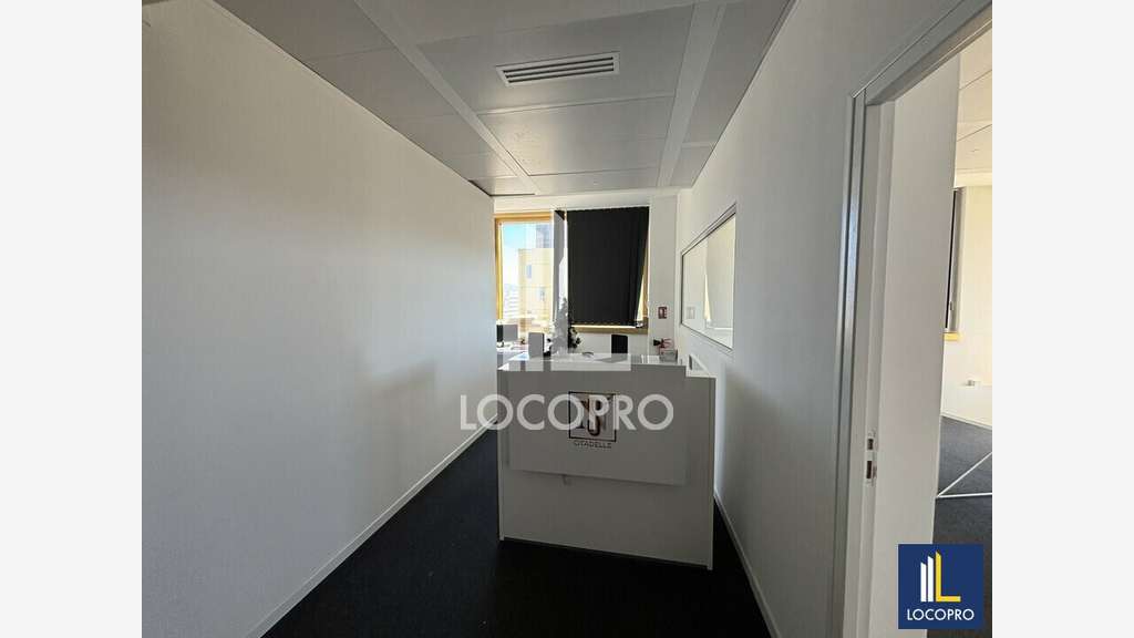 A louer bureau 156m² vue mer à Nice Arénas