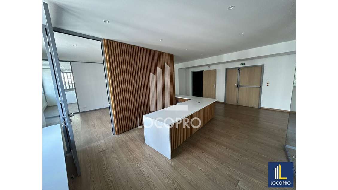 A louer bureaux 348m² à Nice Rue de France