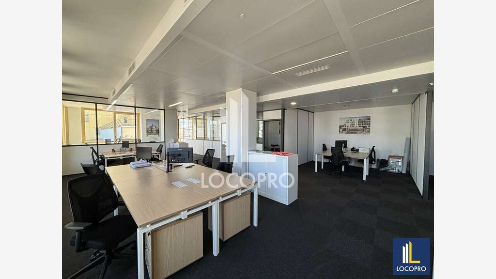 A louer bureau 169m² à Nice Arénas