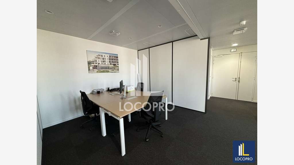 A louer bureau 169m² à Nice Arénas