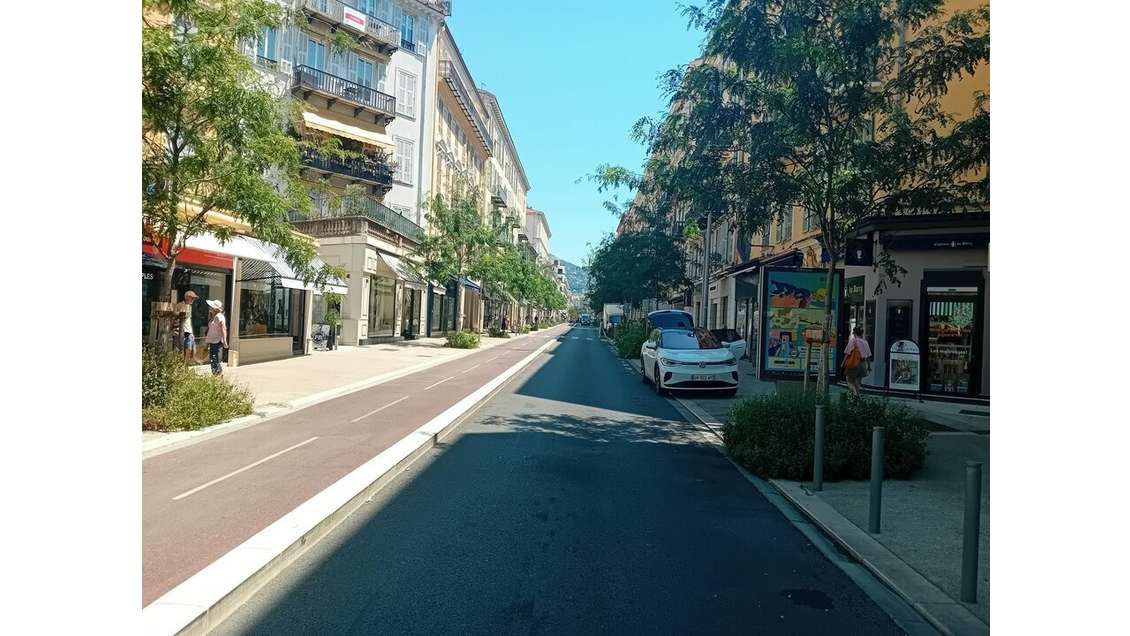 A louer bureaux R+1 coeur Carré d'Or Nice Liberté