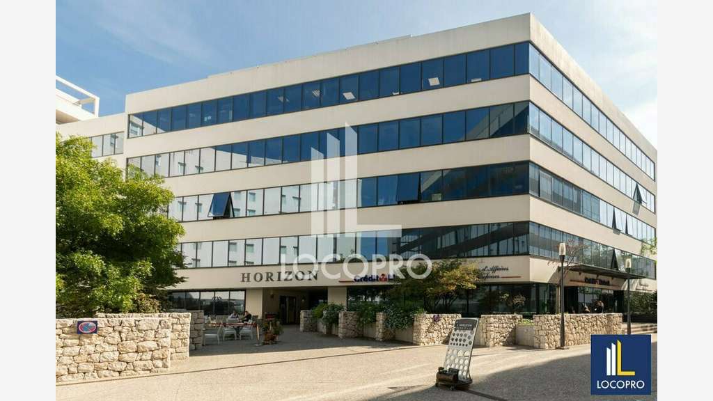 Bureaux à louer 379m² R+1 à Nice Arénas