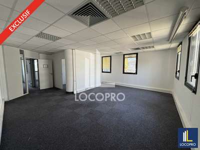 Location bureaux 152m² R+4 à Nice Arénas