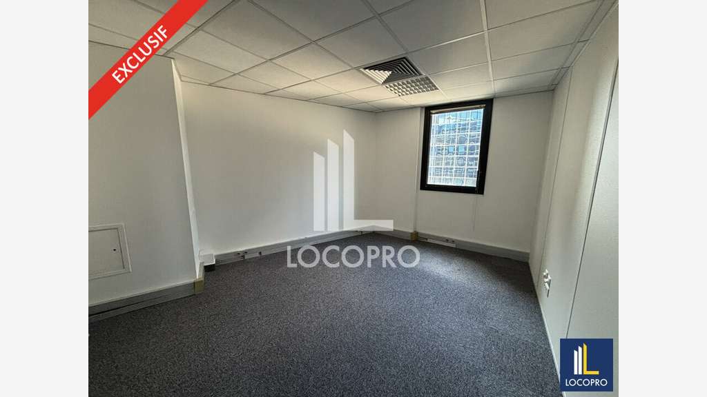 Location bureaux 152m² R+4 à Nice Arénas