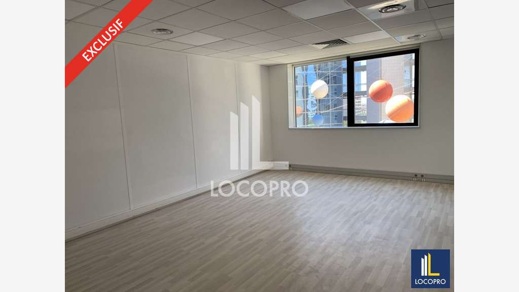Location bureaux 140 m² R+4 à Nice Arénas