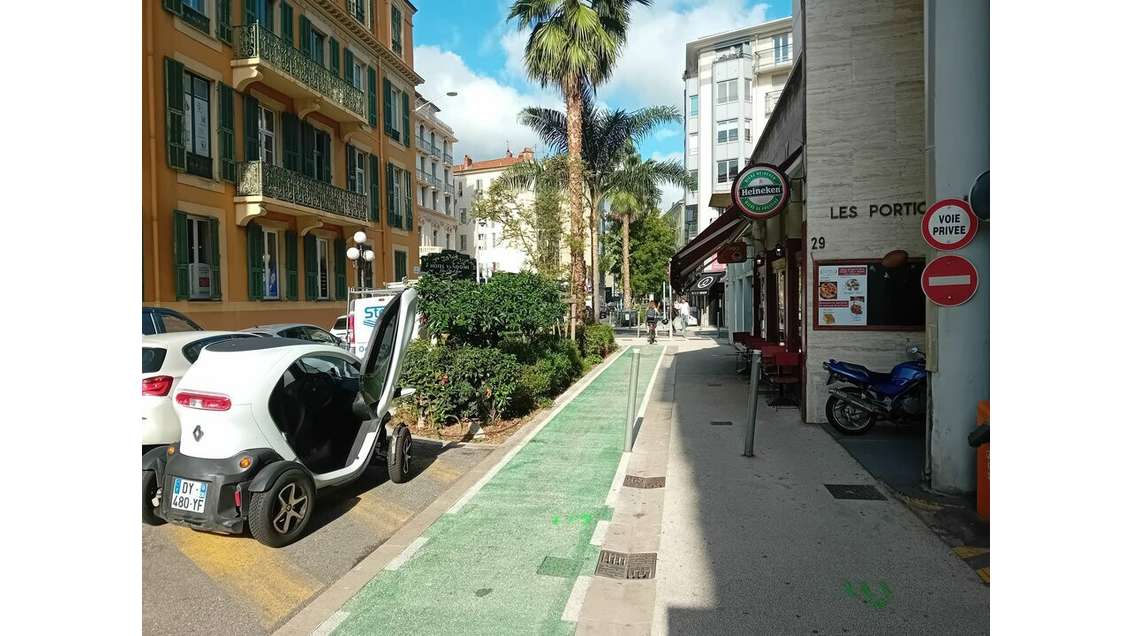 A louer bureaux R+4 immeuble Nice Europe