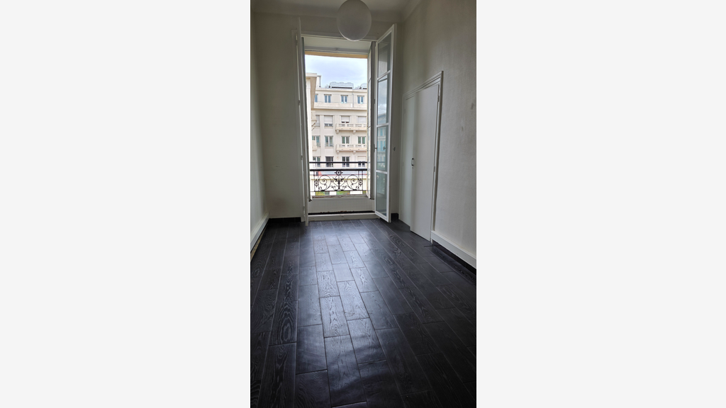 Bureaux à louer 122m² R+3 à Nice Jean Médecin